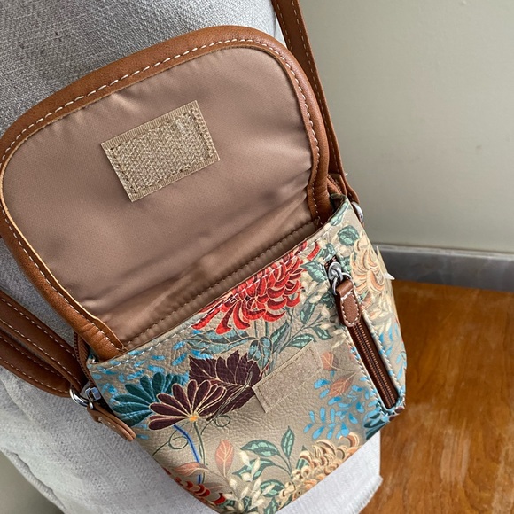 Multi Sac Crossbody mini bag - Picture 5 of 6